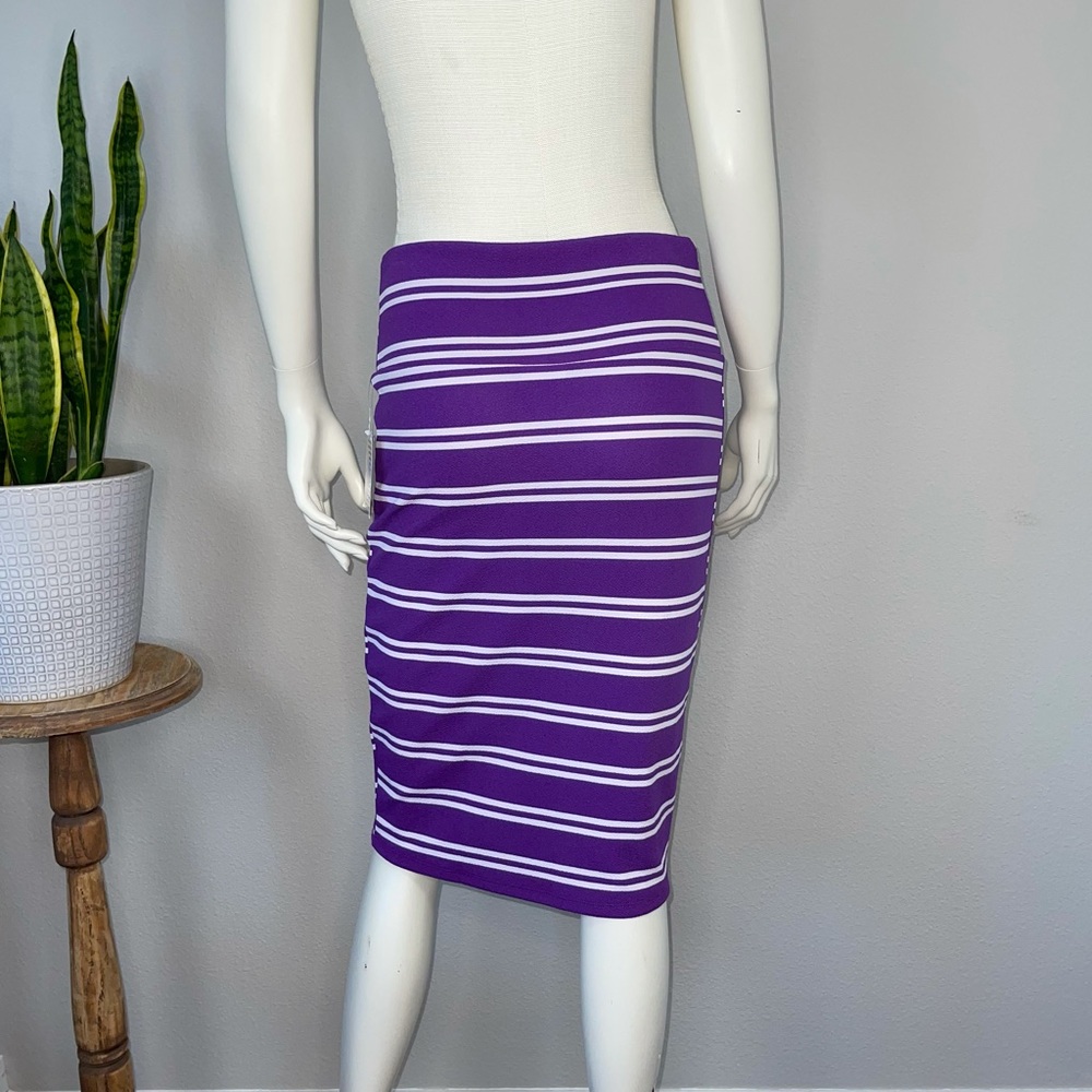 NWT •LuLaRoe• Cassie (Pencil) Skirt